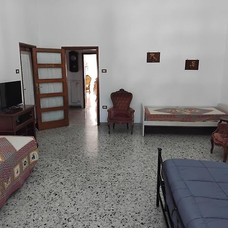 A Casa Di Adele Bed & Breakfast Caserta Dış mekan fotoğraf