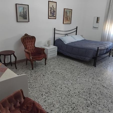 A Casa Di Adele Bed & Breakfast Caserta Dış mekan fotoğraf