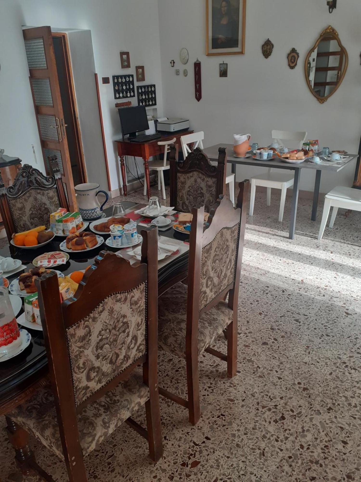 A Casa Di Adele Bed & Breakfast Caserta Dış mekan fotoğraf