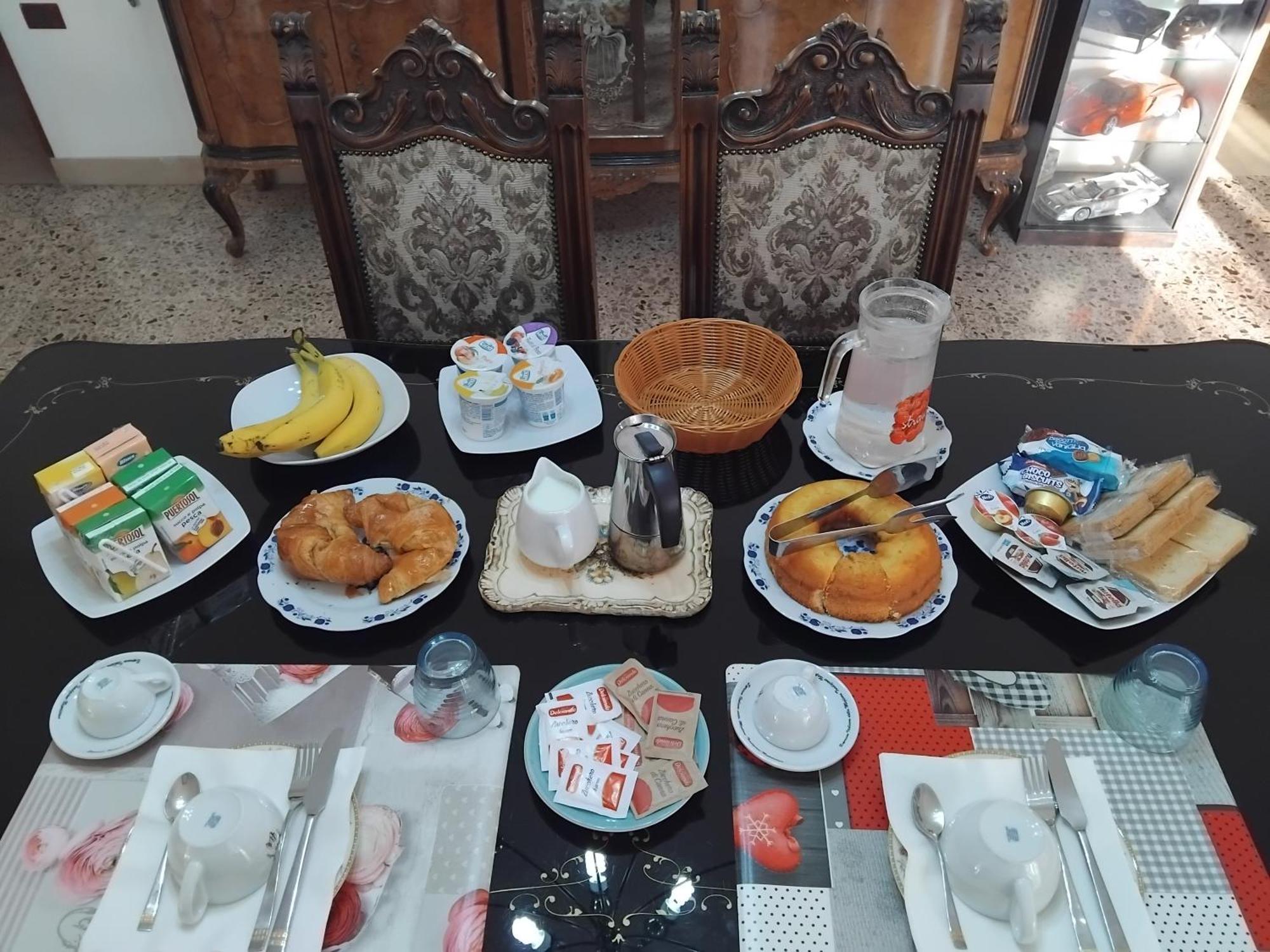 A Casa Di Adele Bed & Breakfast Caserta Dış mekan fotoğraf